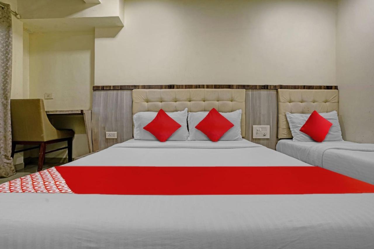 Pop 81030D Hotel Crystal Park Jogeshwari Mumbai Kültér fotó