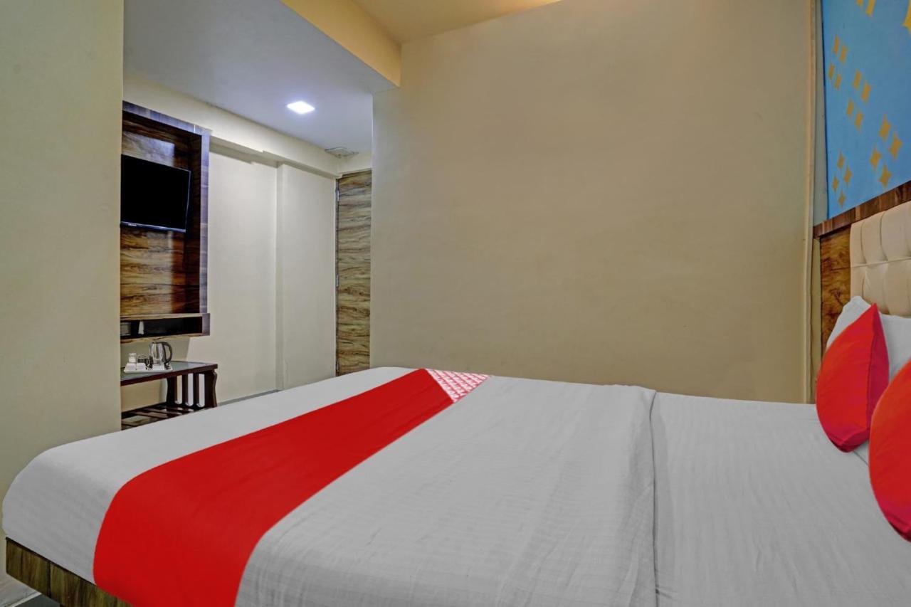 Pop 81030D Hotel Crystal Park Jogeshwari Mumbai Kültér fotó