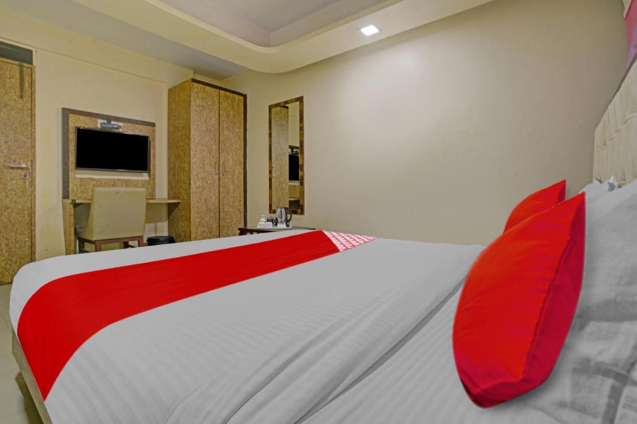 Pop 81030D Hotel Crystal Park Jogeshwari Mumbai Kültér fotó